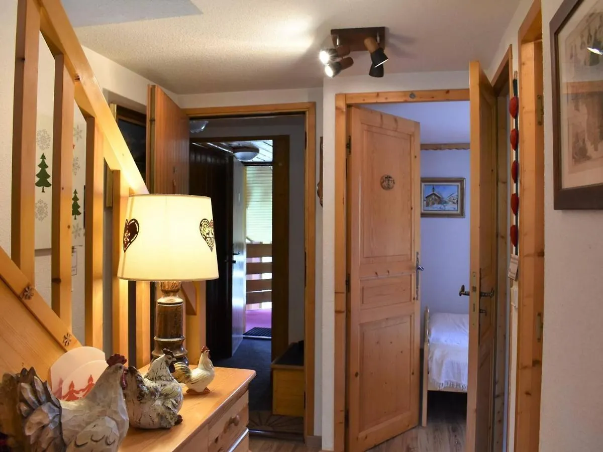 Charmant Appartement 3 Pieces Mezzanine, 6 Pers, Piscine Ete, A 250M Des Pistes - Meribel Centre - Fr-1-180-121 0*,  France