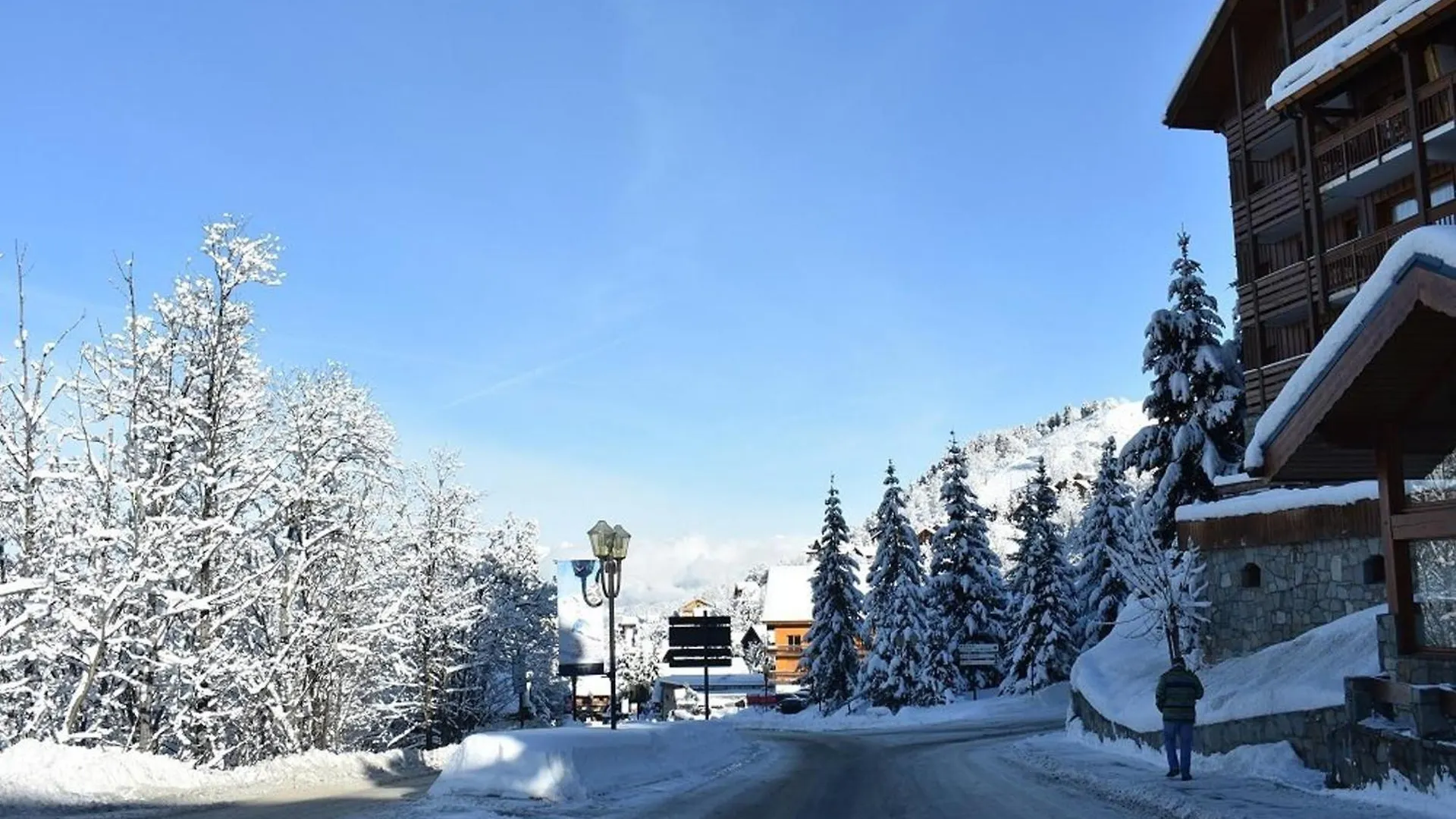 Apartment Charmant Appartement 3 Pieces Mezzanine, 6 Pers, Piscine Ete, A 250M Des Pistes - Meribel Centre - Fr-1-180-121